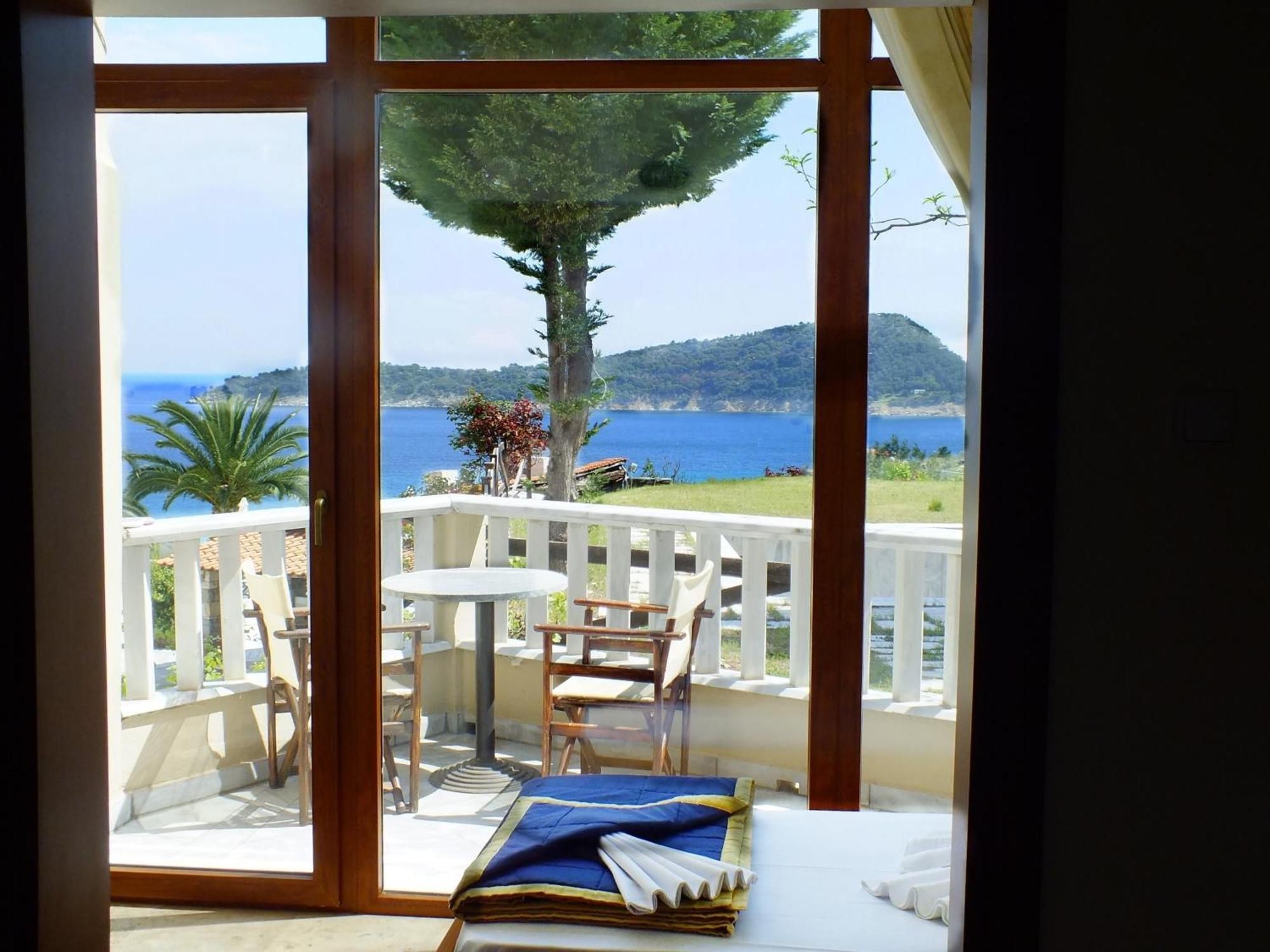 Kinira Beach Hotel الغرفة الصورة